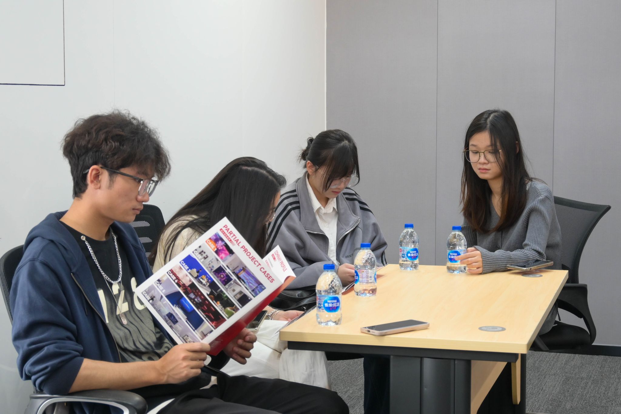 深化产教融合，聚焦实践育人 艺术设计学院携手教育科技共育未来人才